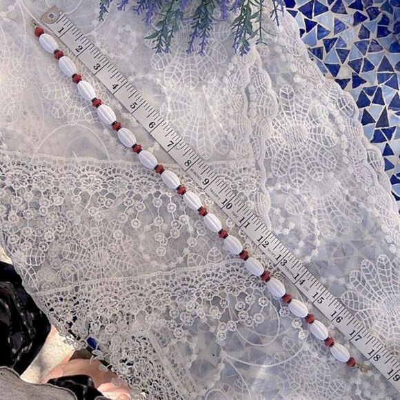 Vintage White Black Red Acrylic Bead Necklace - Picture 8 of 9